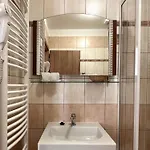 Hotel Lony
