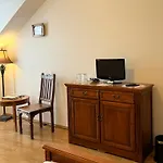 Lony Hotel 3*