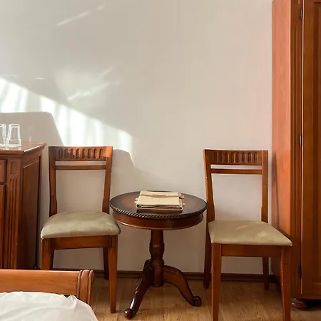 Lony Отель Мохов