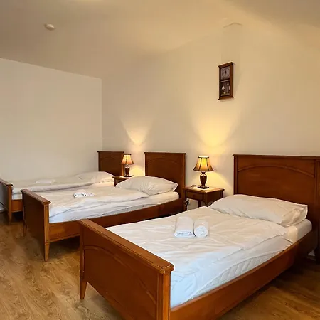 Отель Lony Мохов