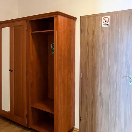 Hotel Lony Mochov
